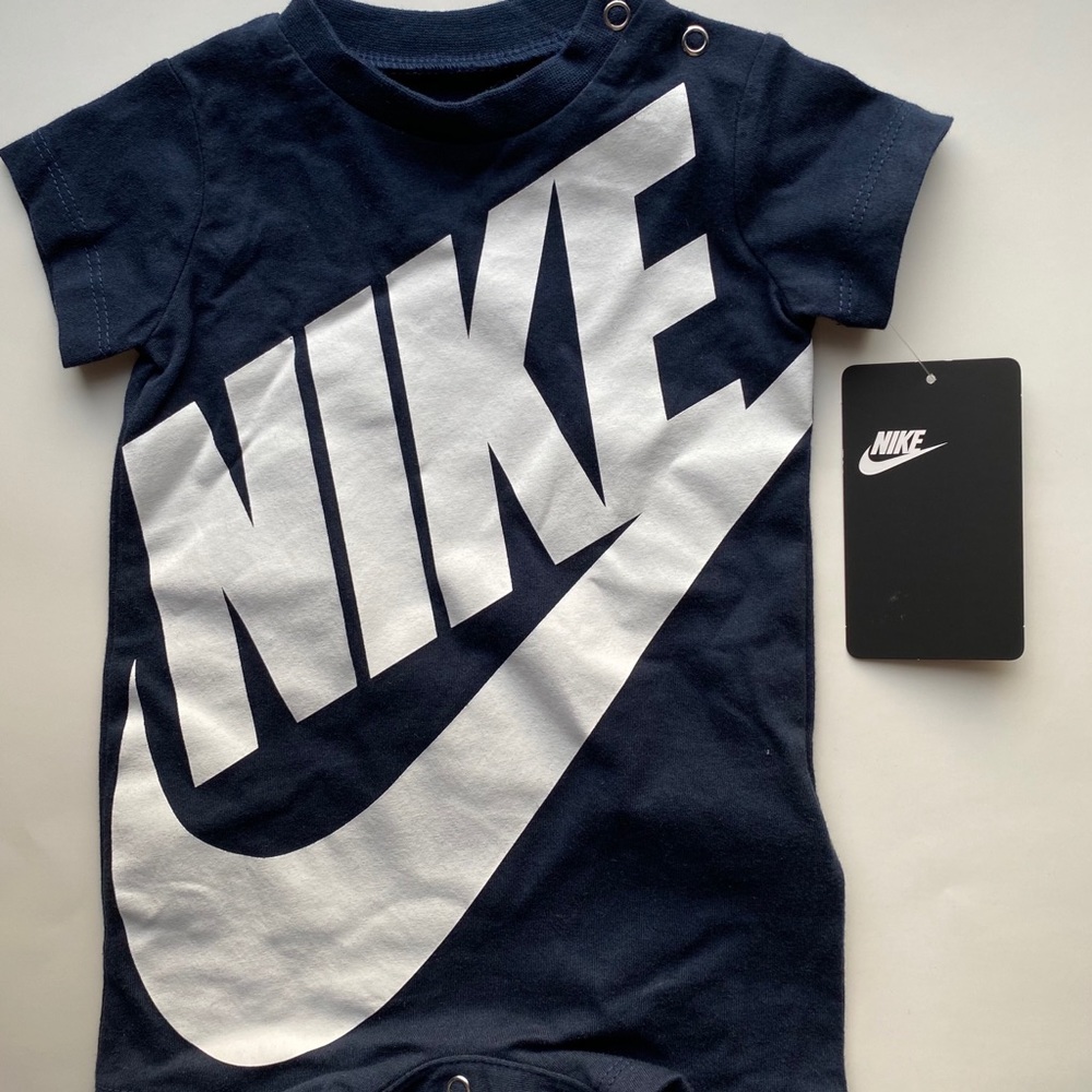 New nwt Nike baby boy girl spring summer romper